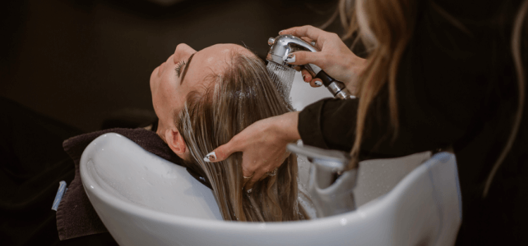 How to use ion liquid permanent hair color