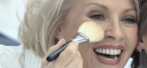 Best loose face powder for mature skin