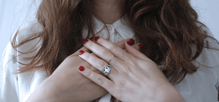 How to wear a irish claddagh ring